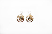 Load image into Gallery viewer, Remolino Bronze Earrings