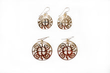 Load image into Gallery viewer, Cuatro Flores Bronze Earrings